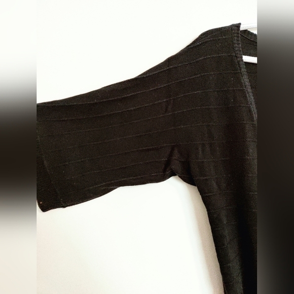 GAP women's Size M black button down mid length short sleeve cardigan with belt - Picture 3 of 5